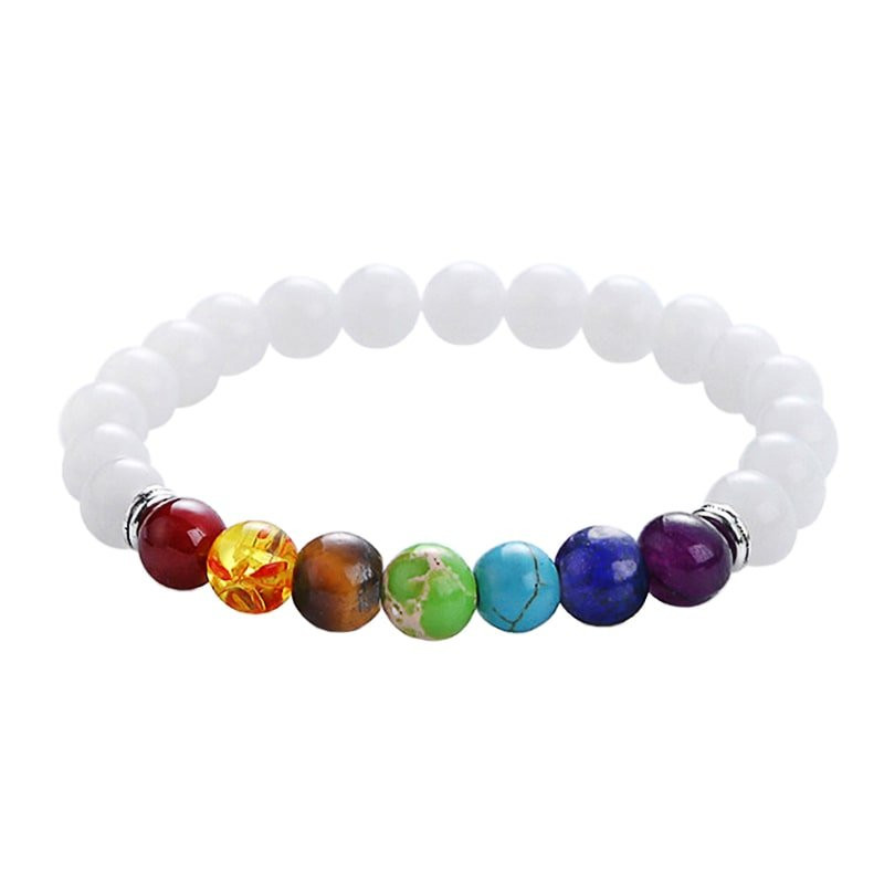 Chakra-Armband mit weißen Perlen