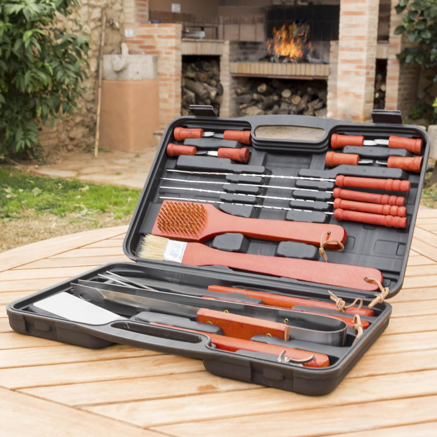 Set barbecue, 18 pezzi