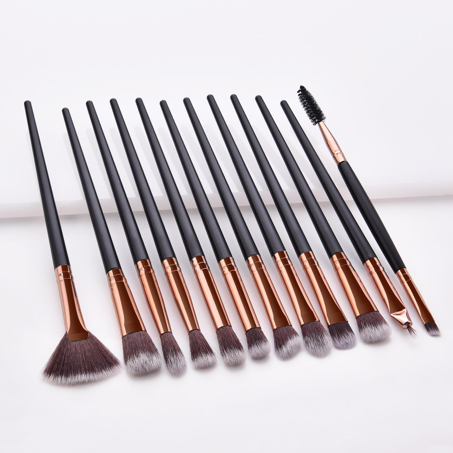 12x Makeup Brushes - Black