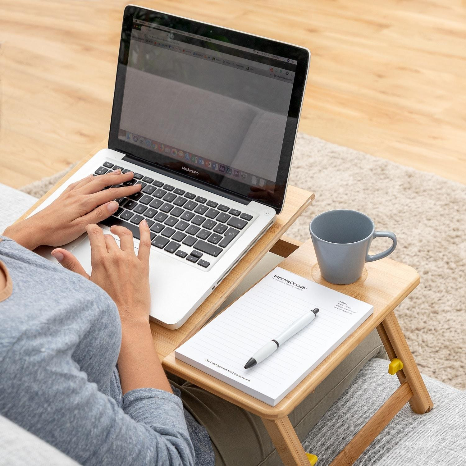 Mesa para Laptop em Bambu