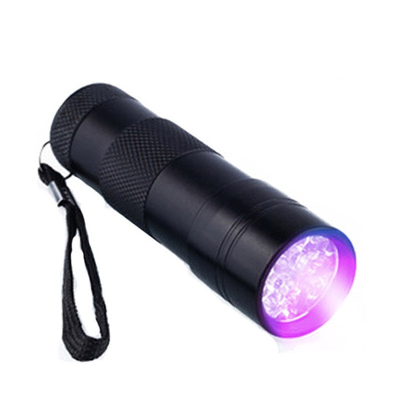 9x UV LED | Convenient & Small UV Flashlight