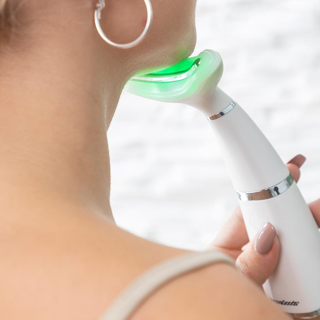 Massage device against Double chin