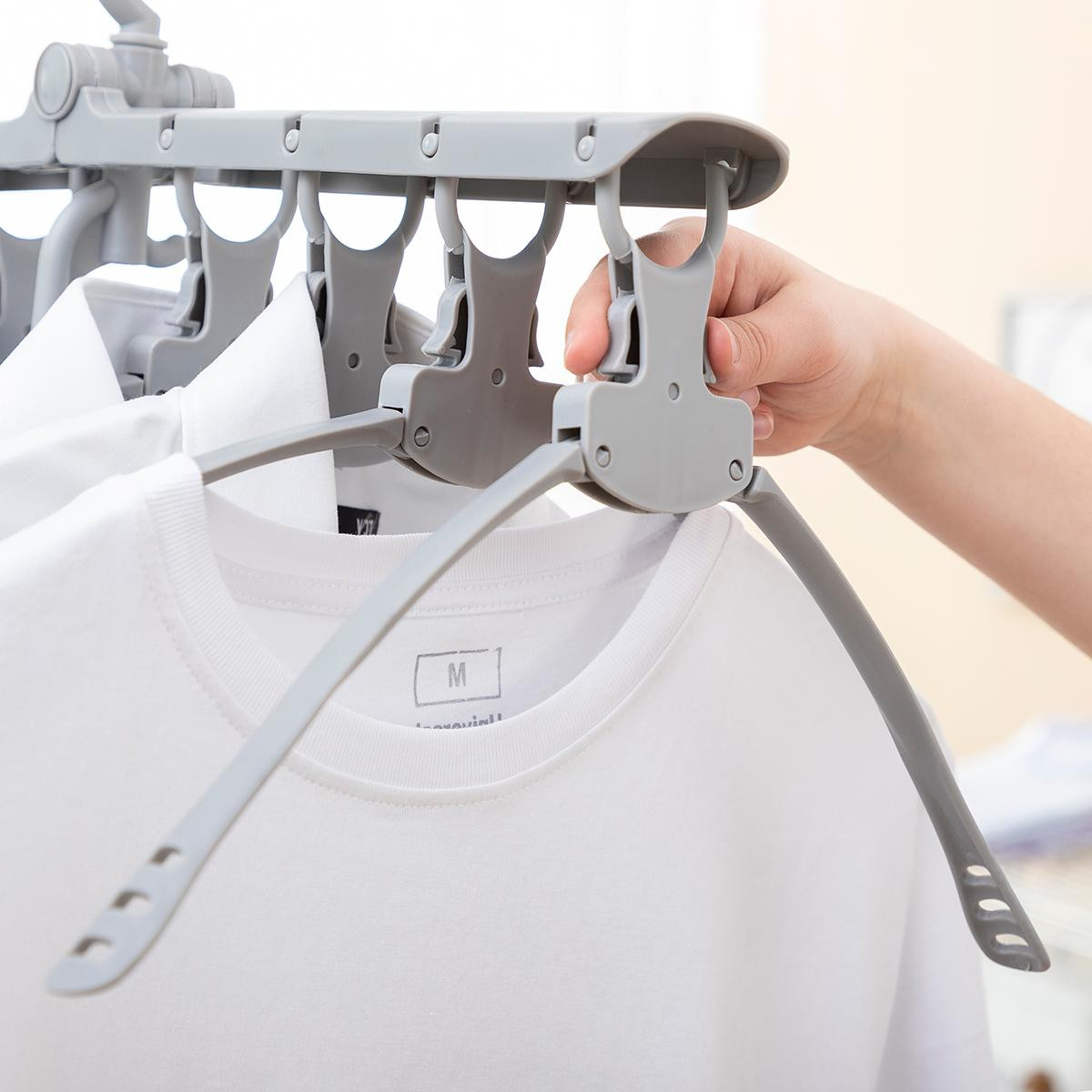 Foldable Clothes Hanger - 8-in-1